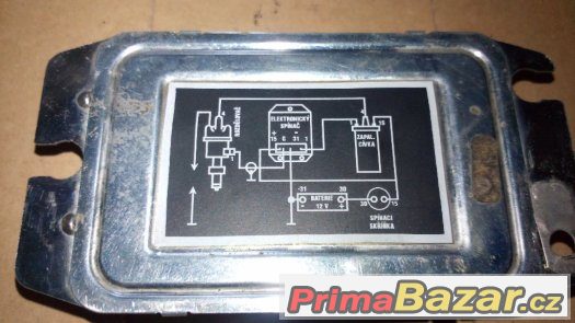 Regulátor napětí,  relé,  elektronický spínač ... – fotografie 4