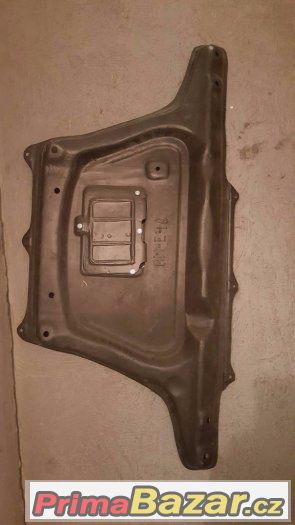 Kryt pod motor BMW e46 – fotografie 1
