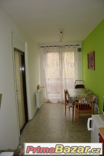 Prodej bytu 3+1 Zlín - centrum - ulice Hluboká – fotografie 4