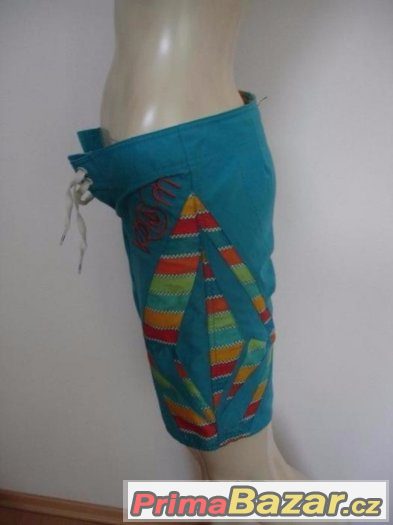 Volcom šortky dámské kratasy vel. xs – fotografie 2