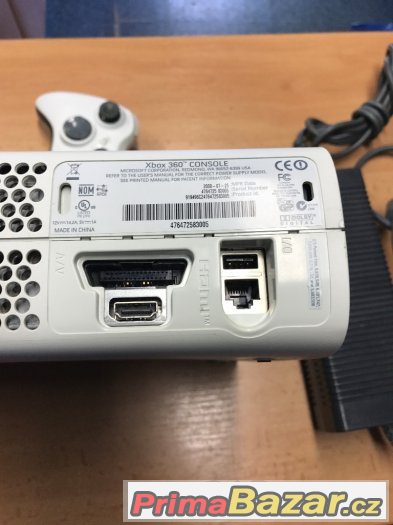 Herní konzole Xbox 360 + 1 ovladač – fotografie 4