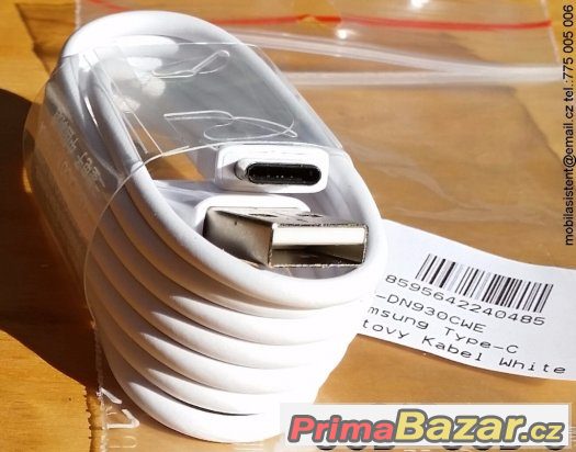 Originální datový kabel Samsung nebo iPhone – fotografie 1