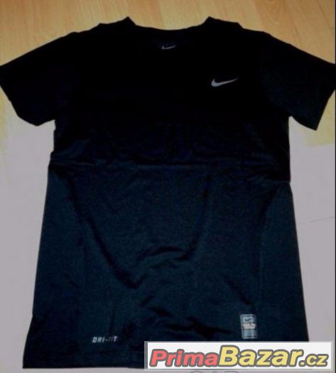 kompresní tričko Nike velikost M, L, XL – fotografie 1
