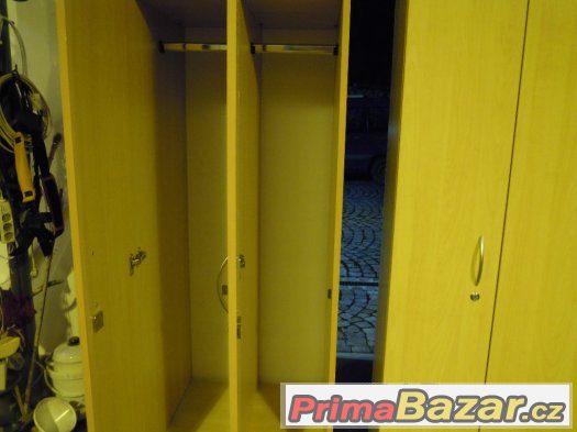 skříň -2-skříň-pro zaměstnance-prodej – fotografie 2
