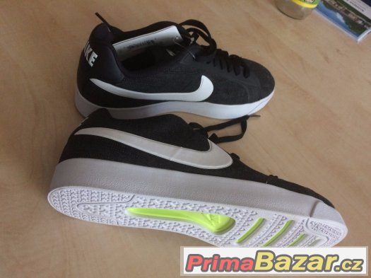 boty NIKE Court Royale – fotografie 4