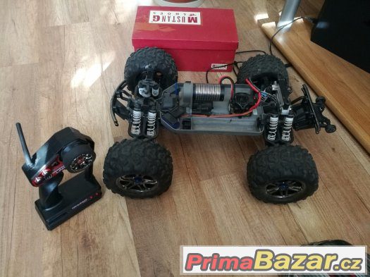 E-maxx brushlees – fotografie 2