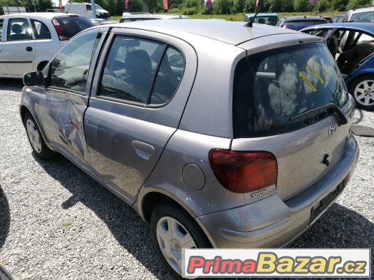TOYOTA YARIS 1,4 D-4D 55 KW.5 DVEŘÍ.KLIMA.11/2004 – fotografie 3