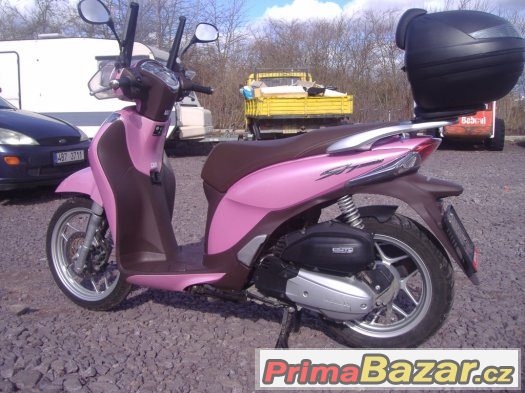 HONDA SH125i Pink – fotografie 3