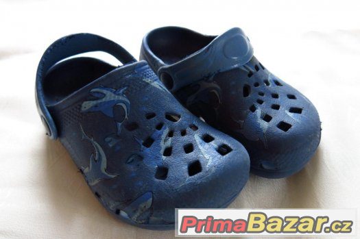 Dětské gumové nazouváky (crocs) k vodě – fotografie 2