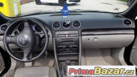 Audi A4 Cabrio 2.4.V6 125 kw 2002 – fotografie 1