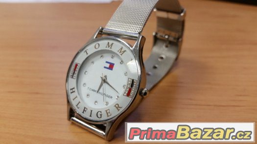 Dámské hodinky Tommy Hilfiger – fotografie 3