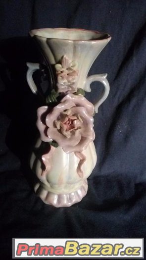 Porcelánové, keramické a skleněné vázy – fotografie 2