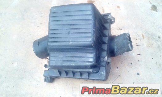 OPEL VECTRA B 1.7 td - FILTRBOX (DRŽÁK VZDUCHOVÉHO FILTRU) – fotografie 1