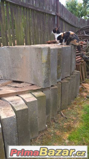 Betonové tvarované dlaždice/cihly – fotografie 1