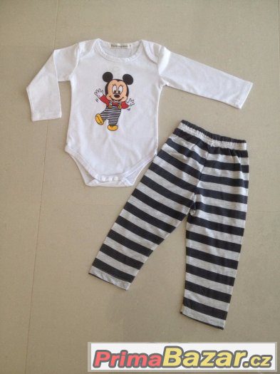 Chlapecký set s čepičkou Mickey mouse. – fotografie 1