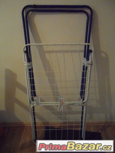 Ikea- Věšáky, želici prkno, podložka pod hrnec, atd – fotografie 3