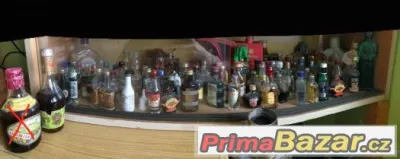 SBÍRKA HISTORICKÝCH MINIATUR FLAŠTIČEK ALKOHOLU