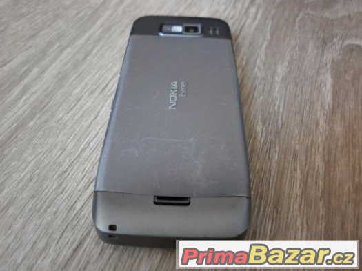 Nokia E52, 3.2MPx, perfektní stav, plně funkční, stříbrná – fotografie 4