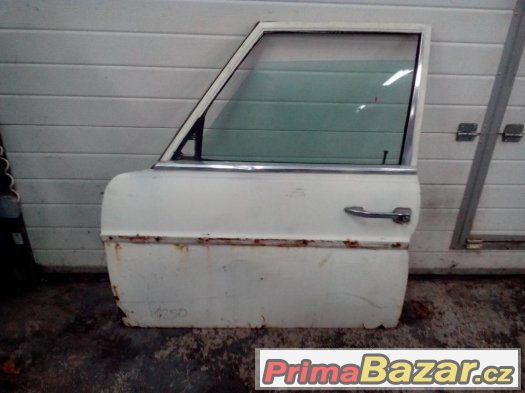 Mercedes - benz w115 levé přední dveře – fotografie 1