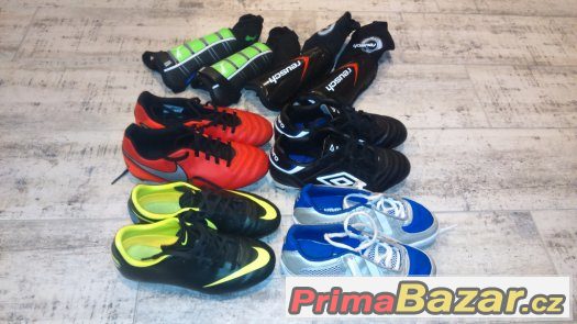 Dětské kopačky NIKE, HUMMEL, UMBRO, vel. 32,33,34EU,chrániče – fotografie 1