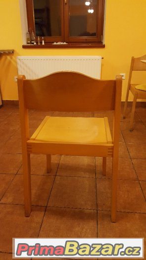 Židle a stoly do jídelny – fotografie 3