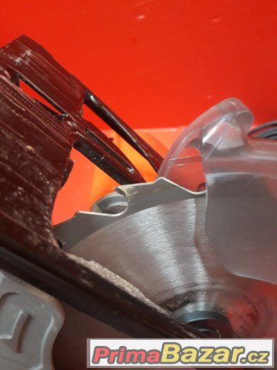 Okružní pila Black and Decker CS 1250L – fotografie 3
