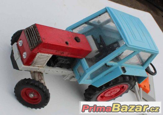 Traktor Zetor Crystal hračka – fotografie 3