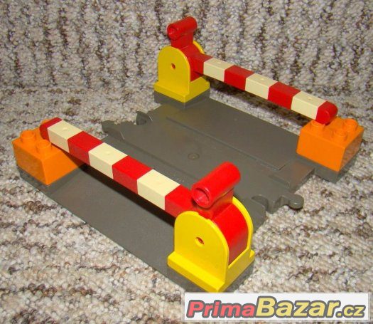 Lego Duplo Železniční Přejezdy – fotografie 2