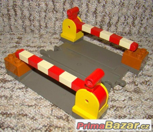 Lego Duplo Železniční Přejezdy – fotografie 3