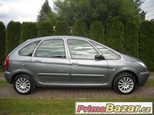 CITRÖEN XSARA PICASO 2.0HDI R.v. 5/2003 – fotografie 3