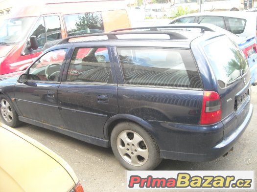 Opel Vectra combi 1.6 16v R.v 1999 – fotografie 4