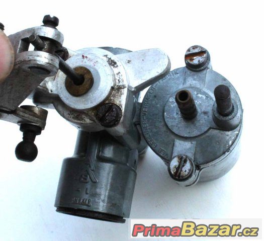 Karburátor na stabilní motor – fotografie 3