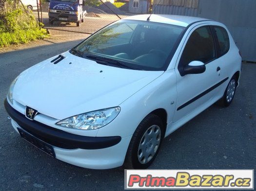 Peugeot 206 1.4 HDi Petit Filou r.v. 11/2008 – fotografie 2