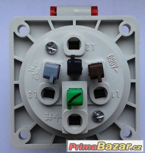 Třífázová zásuvka - 4 pólová, 32A / 400V, krytí IP 44 – fotografie 3