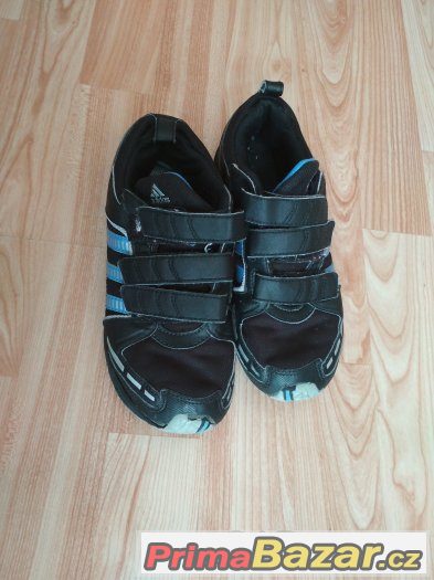 Chlapecké botasky adidas vel.35 – fotografie 2