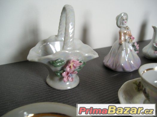 Porcelánová růžová sada - kompletní. – fotografie 1