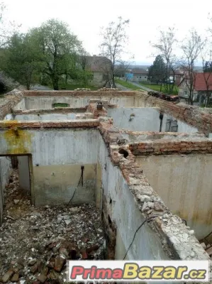 Material z demolice
