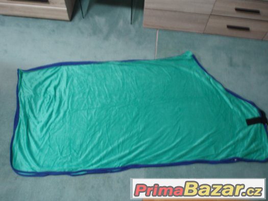 Prodám deka fleece nová 125cm sv.zelená – fotografie 2