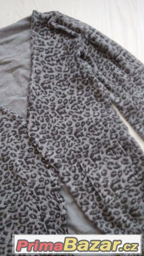 Svetrik leopard – fotografie 4