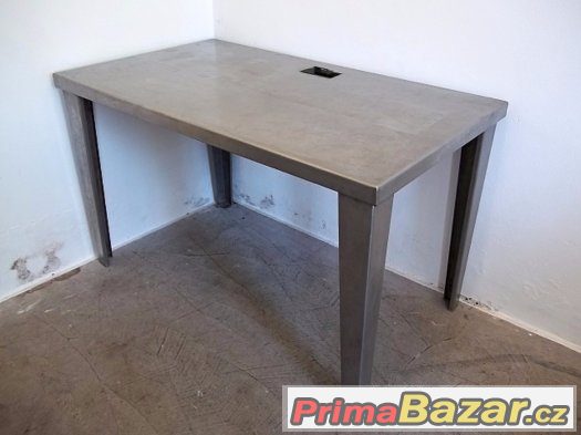 GASTRO nerezový stůl 81 x 140,5 x 85 cm – fotografie 1