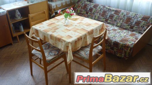 STŮL - ROZKLÁDACÍ, PĚKNÝ + 4 ŽIDLE ZA VŠE 499, – fotografie 1