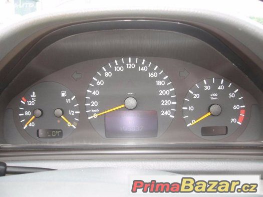 Mercedes Benz CLK – fotografie 4