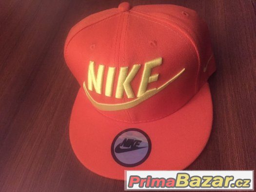 Kšiltovka Snapback Nike – fotografie 1