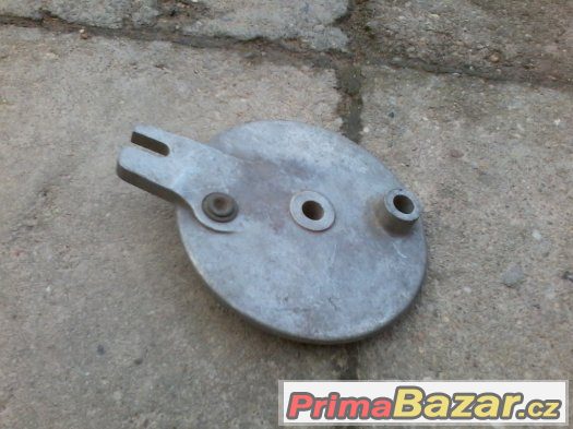 Přední brzdový štít ČZ 125B – fotografie 1