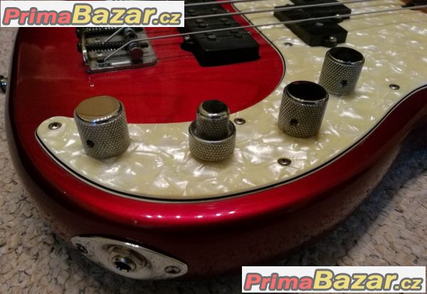 FENDER Precision bass Made in USA aktivní – fotografie 3