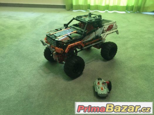 LEGO TECHNIC - Truck 4x4 ( 9398 ) – fotografie 1