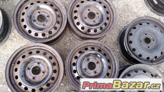 4disky Nisan 4x11,3 15 6J ET45 stred 66 Almera, – fotografie 1