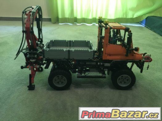 LEGO TECHNIC - Mercedes-Benz Unimog U 400 ( 8110 ) – fotografie 3