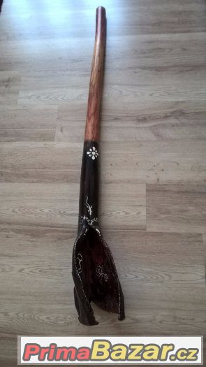 prodám didgeridoo, 145 cm, nepoužívané, nové – fotografie 3