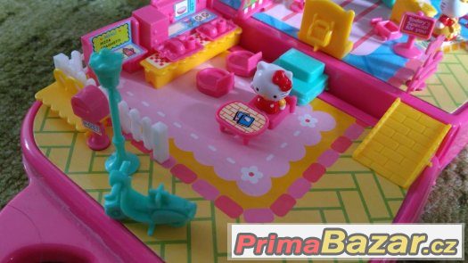 Hello Kitty domeček – fotografie 3